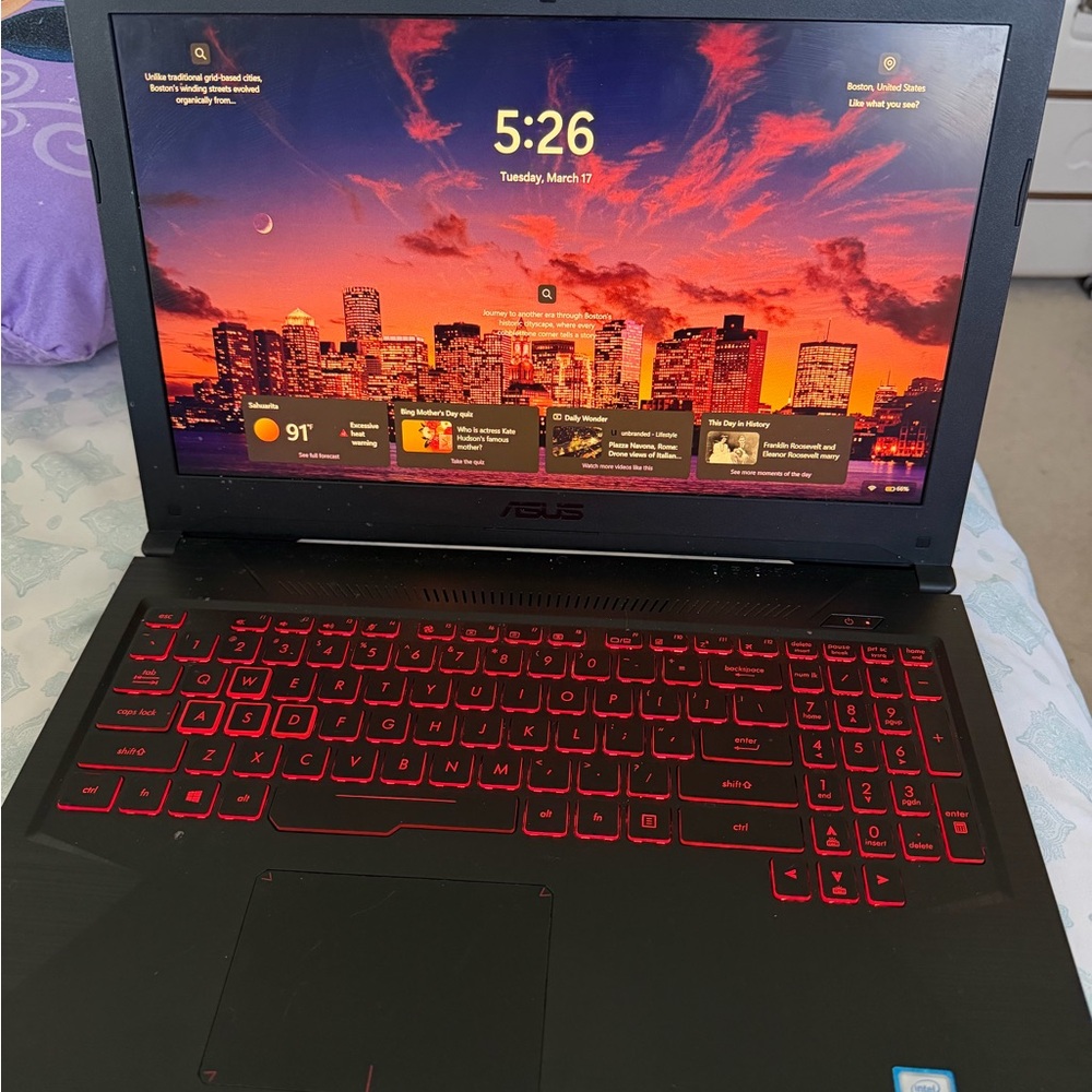 ASUS Black and red light up keypad Laptop